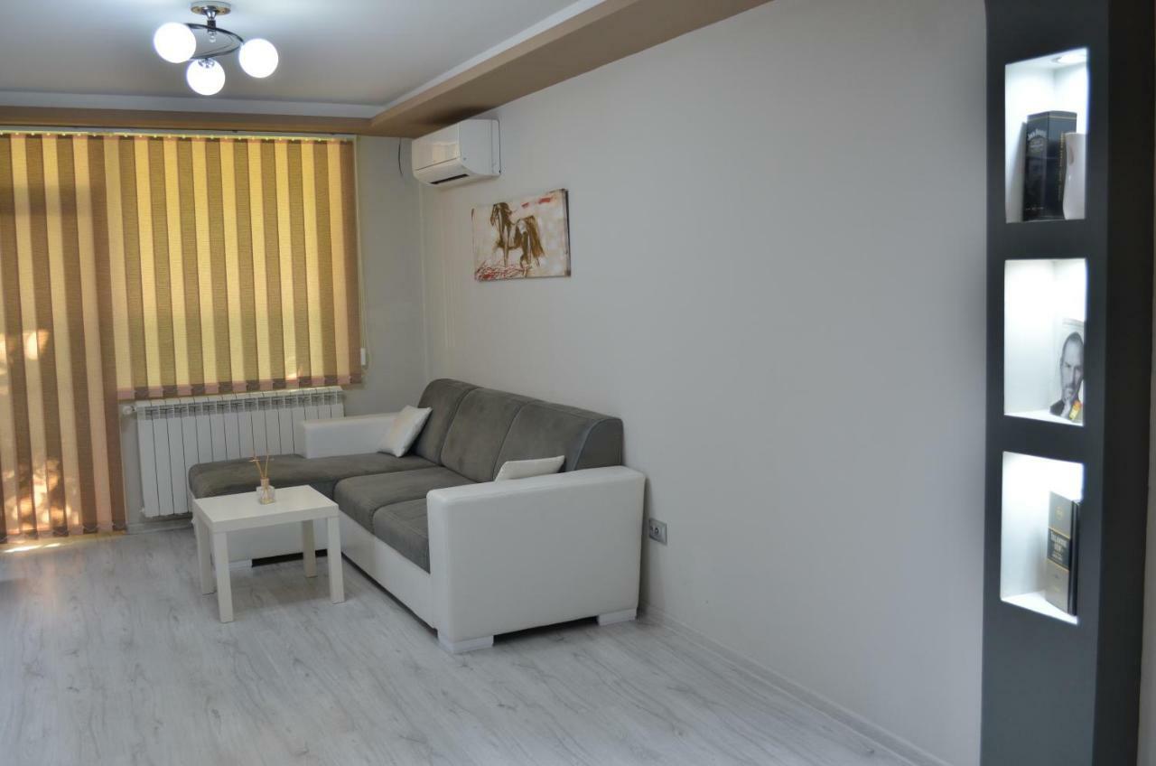 Luxury Apartment Near Varna, Located In Targovishte מראה חיצוני תמונה